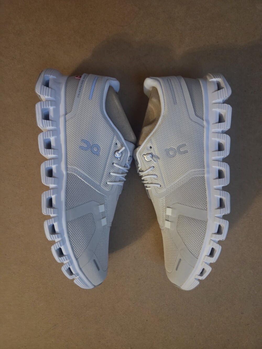 On Running Walking Sneakers Women Size 8.5 Cloud 6